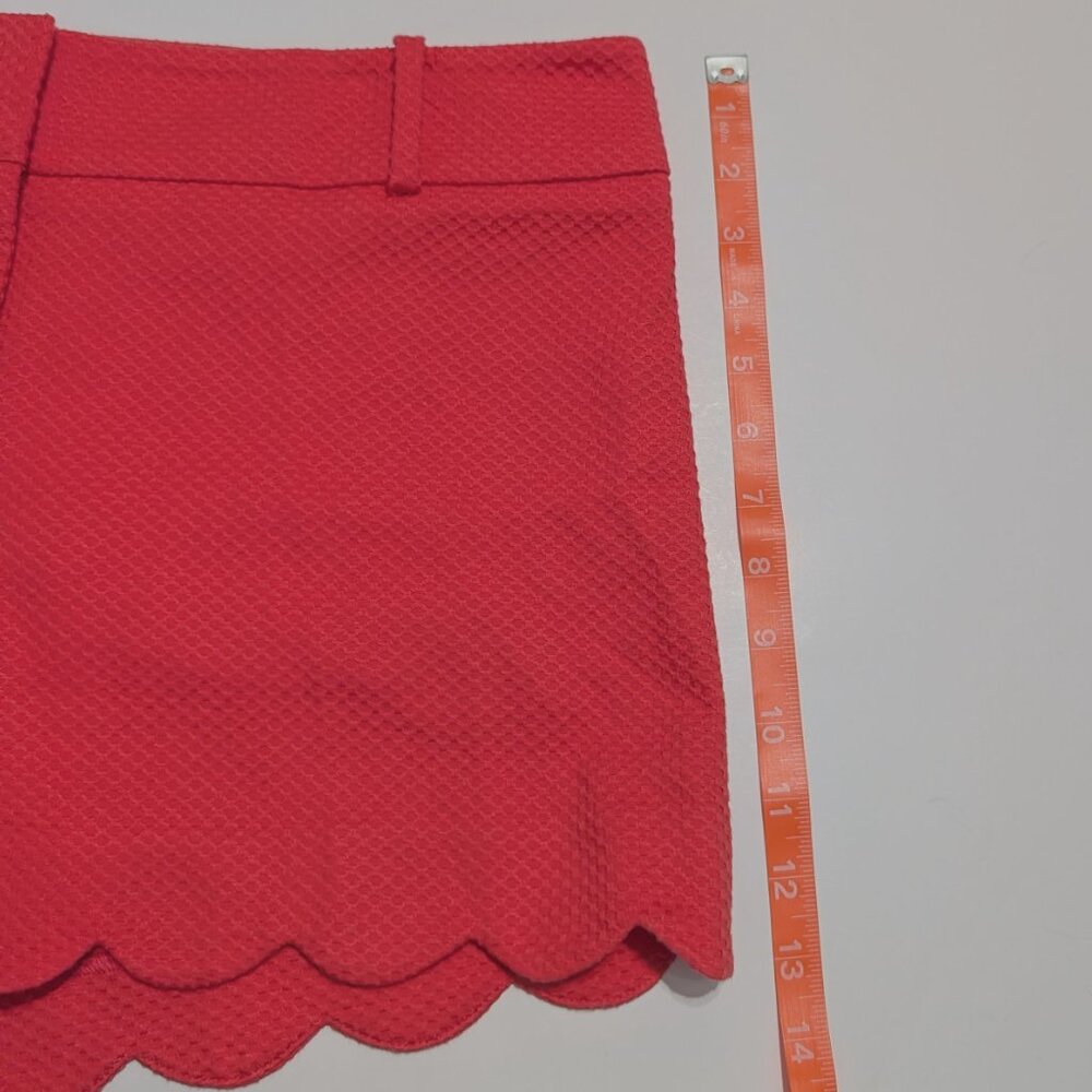 Ann Taylor Loft, The Riviera Short, Pink with scalloped edge, size 6 - Picture 11 of 12